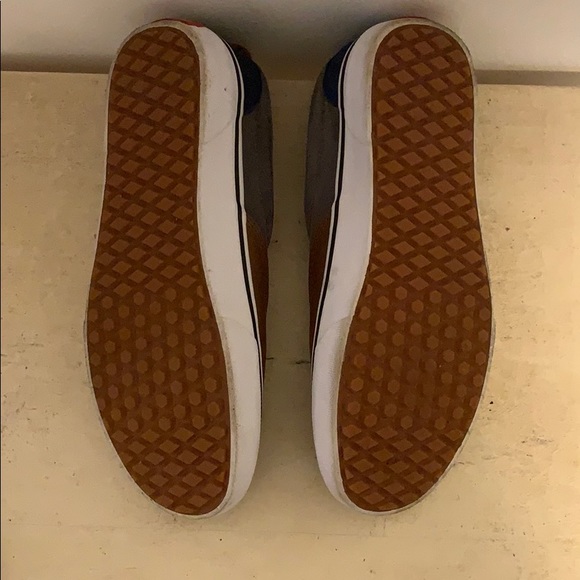 Vans - Picture 4 of 6